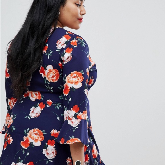 NWT ASOS Curve Floral Dress Size 18 - Picture 2 of 4